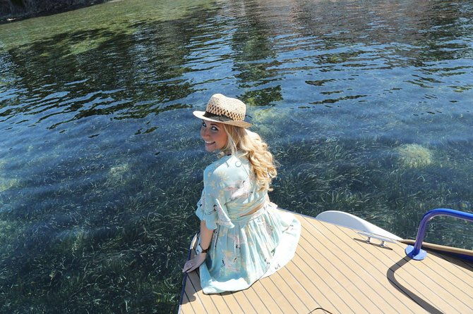 premium-tour-on-a-solar-powered-boat-private-group