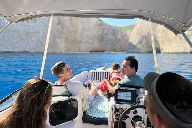 private-7m-250hp-speed-boat-tour-shipwreck-blue-caves-up-to-8pax