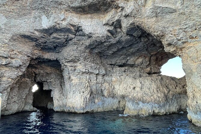 private-boat-charter-blue-lagoon-crystal-lagoon-and-comino