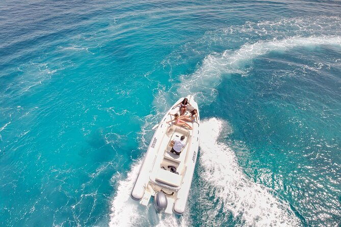private-boat-charter-comino-blue-lagoon-crystal-lagoon-gozo