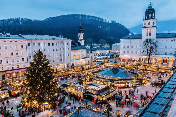 private-christmas-time-tour-from-vienna-to-hallstatt-and-salzburg-market