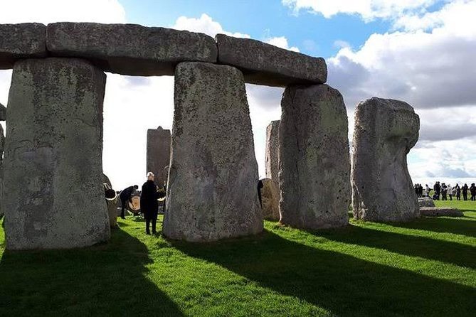 private-driver-guided-tour-stonehenge
