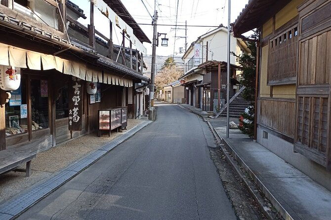 private-guided-half-day-walking-tour-in-yoshinoyama
