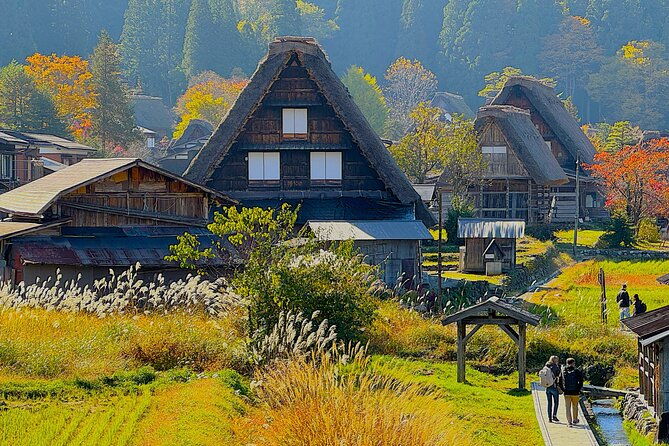 private-guided-tour-of-shirakawa-go