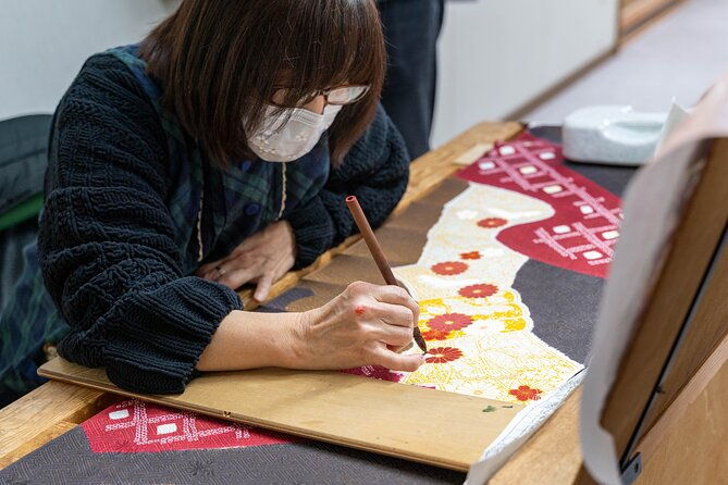 private-guided-tour-to-kimono-factory-in-tokamachi