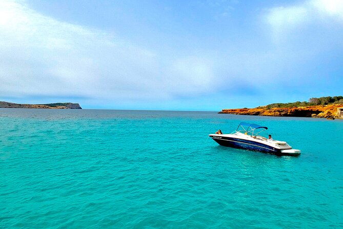 private-motor-boat-rental-in-ibiza