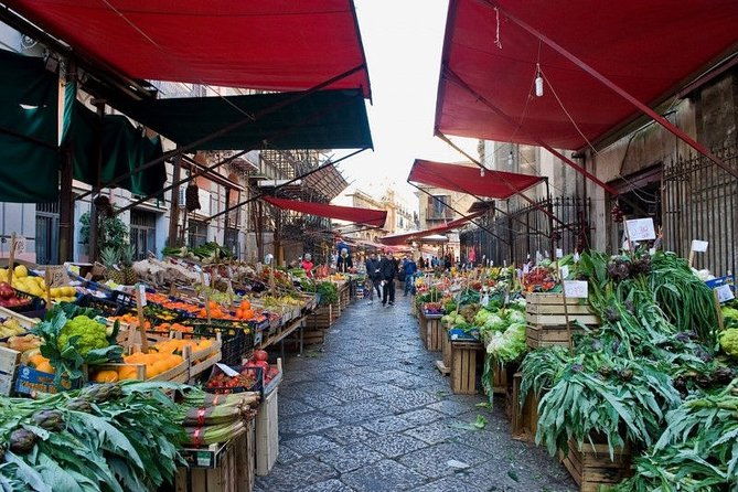 private-palermo-historic-walking-tour-and-street-food