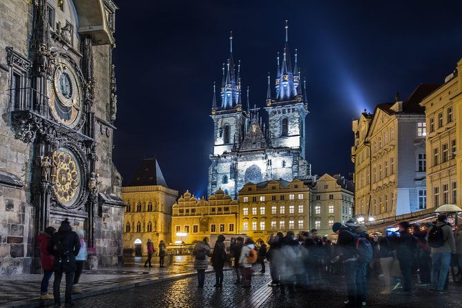 private-sightseeing-in-prague-by-night