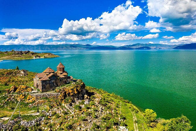private-tour-garni-temple-geghard-monastery-lake-sevan-dilijan