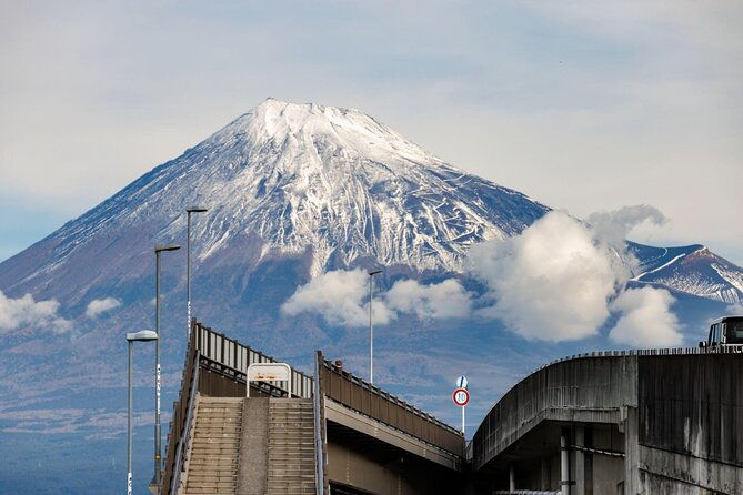 private-tour-of-mount-fuji-with-kawaguchi-lake-and-oshino-hakkai