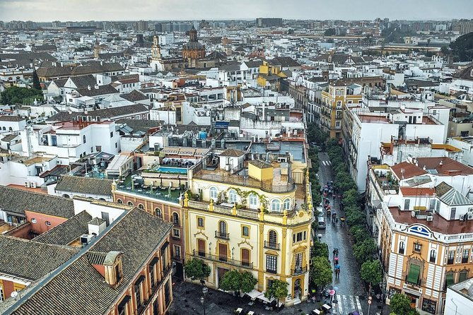 private-transfer-from-to-seville-to-from-granada-with-optional-stop-in-cordoba