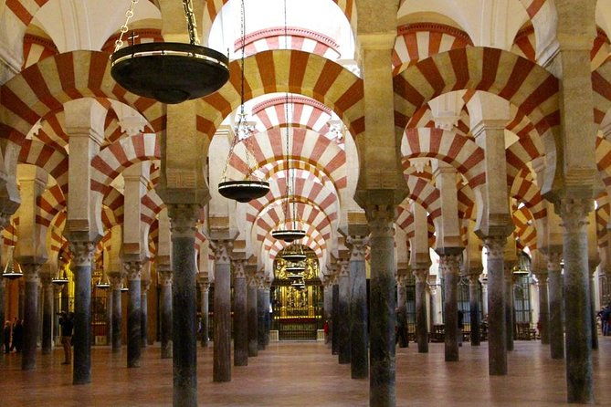 private-transfer-seville-to-granada-with-a-tour-of-cordoba-mosque