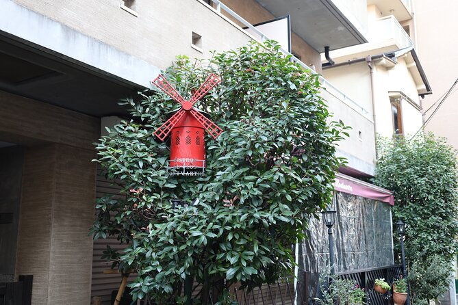private-walking-tour-the-little-kyoto-of-tokyo-kagurazaka