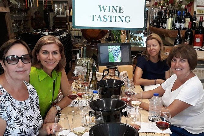 private-walking-tour-with-lunch-and-wine-tasting-by-a-sommelier