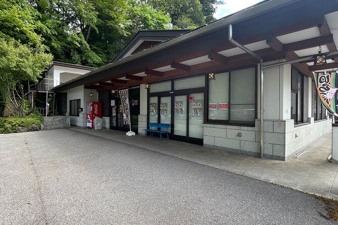 private-workshop-and-japanese-style-dance-show-in-nikko