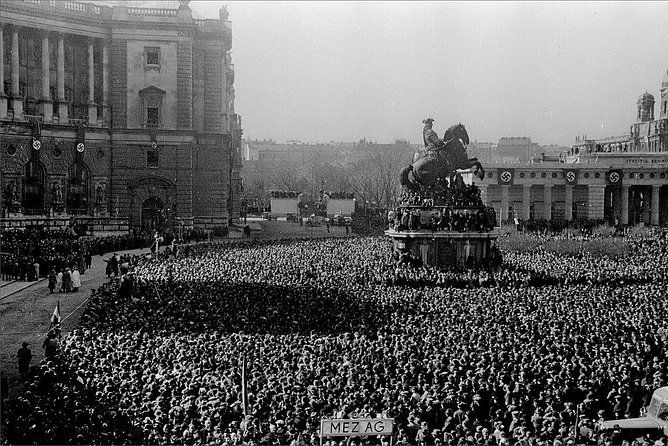 private-world-war-ii-walking-tour-in-vienna