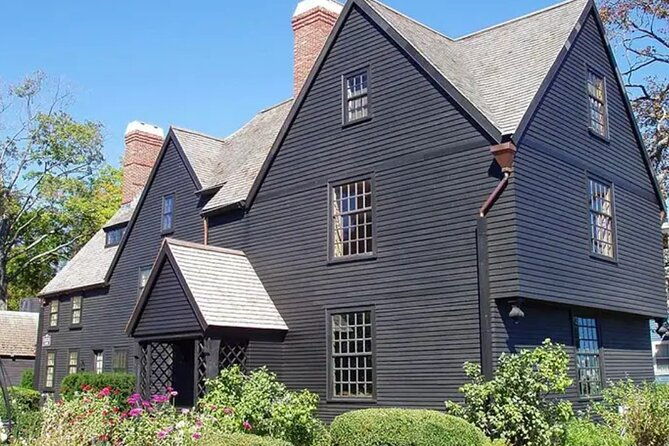 requiem-for-salem-walking-ghost-tour
