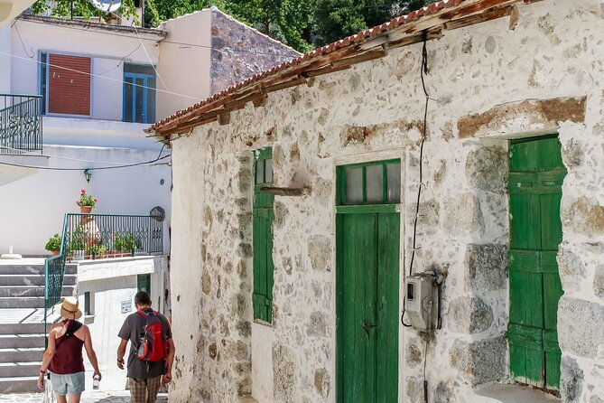 rethymno-private-tour-to-spili-kourtaliotiko-kalypso-beach