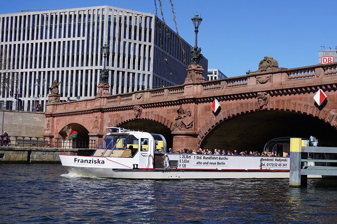 river-cruise-with-tour-guide-bilingual-german-english