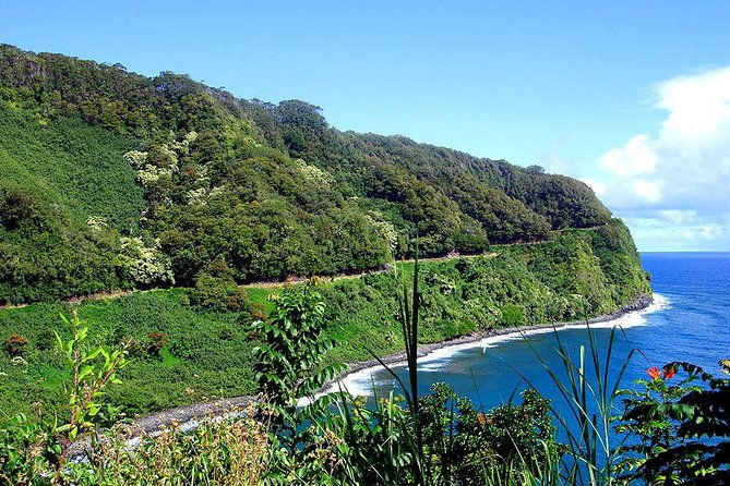 road-to-hana-adventure-maui-tour-with-lunch