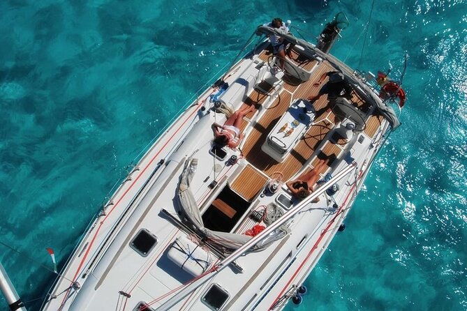 sailing-boat-from-santa-teresa-di-gallura-to-the-maddalena-archipelago