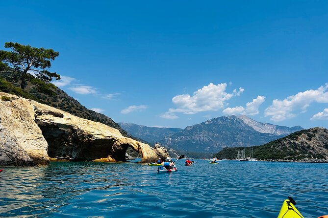 saint-nicholas-island-sea-kayaking-tour