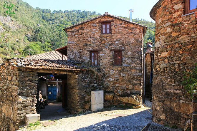 schist-villages-at-lousa-mountain