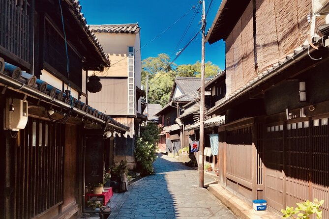 sea-kayak-tour-to-the-history-of-tomonoura-in-the-seto-inland-sea