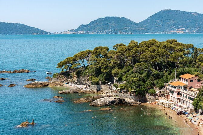 shared-boat-tour-in-the-gulf-of-poets-in-la-spezia