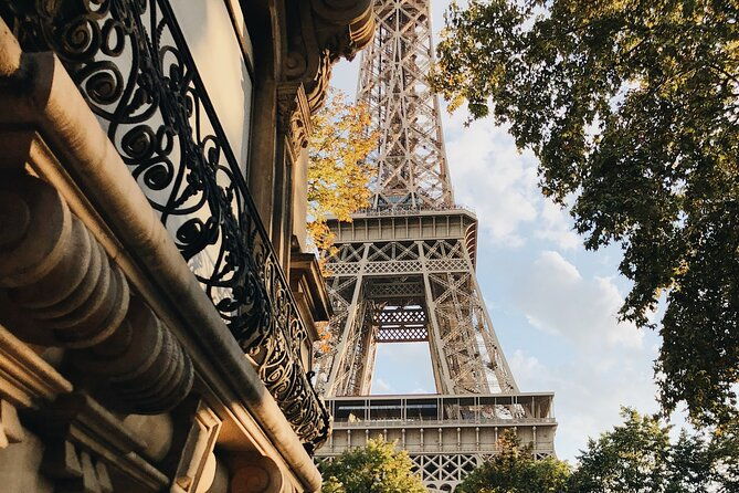short-layover-tour-with-driver-in-paris