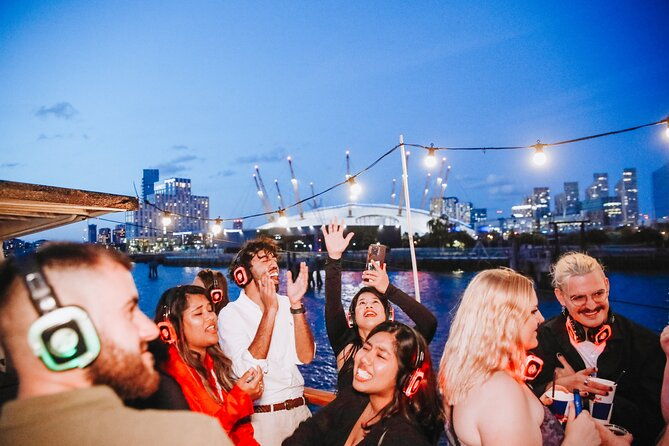 silent-disco-london-thames-boat-party