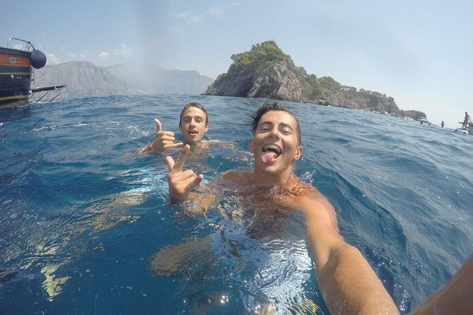 small-group-amalfi-coast-day-cruise-from-positano