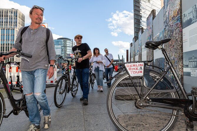 small-group-berlin-wall-bike-tour
