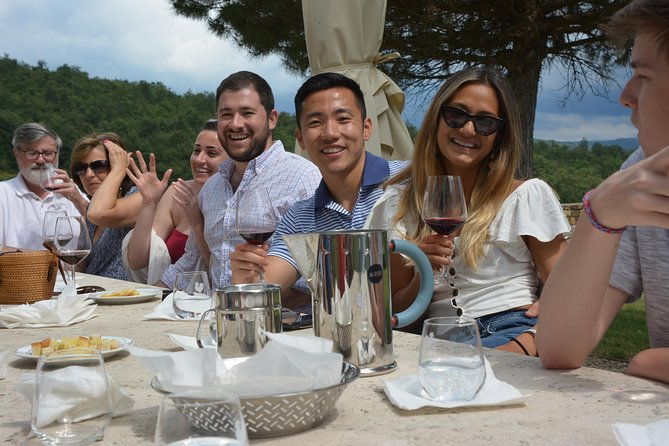 small-group-experience-cheese-chianti-visit-dairy-3-wineries