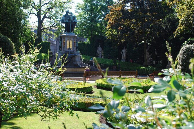 small-group-highlights-of-brussels-bike-tour