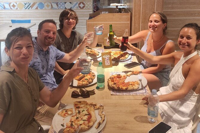 small-group-naples-pizza-making-class-with-drink-included