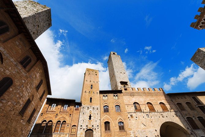 small-group-san-gimignano-and-volterra-day-trip-from-siena