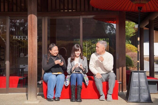 small-group-shinjuku-gyoen-walking-tour