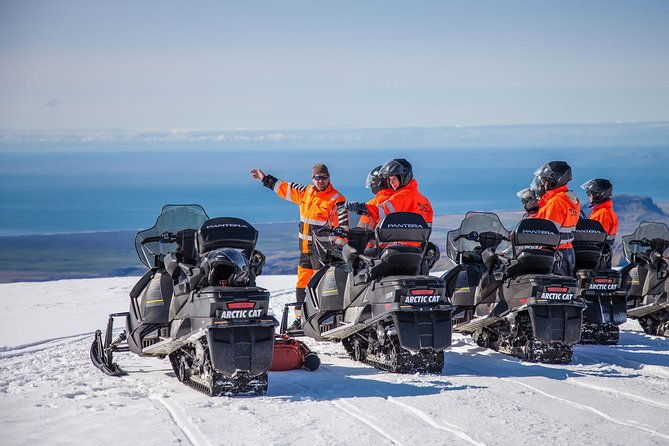 snowmobiling-experience-on-myrdalsjokull-glacier