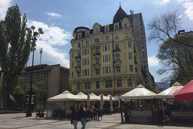 sofia-walking-private-city-tour