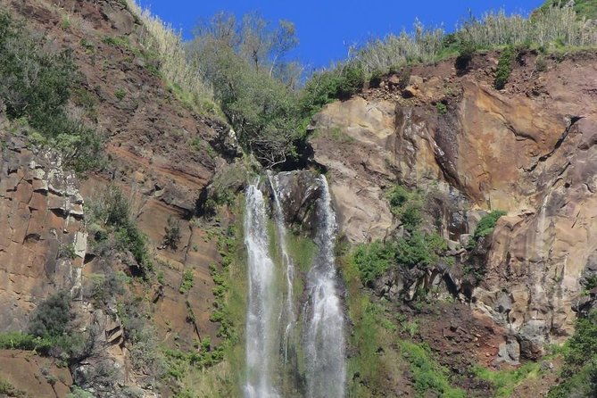 southwest-of-madeira-and-calheta-paul-do-mar-4x4-full-day-tour