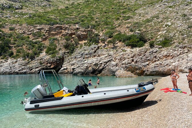 speed-boat-tour-to-national-park-and-grama-bay