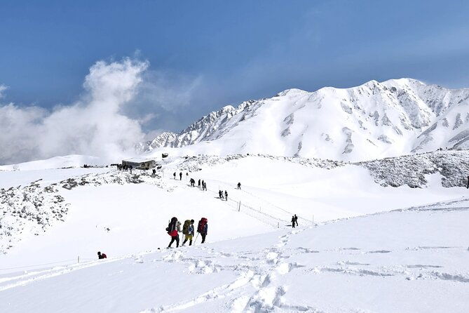 spring-only-1-day-snow-walls-of-tateyama-kurobe-alpine-route-tour