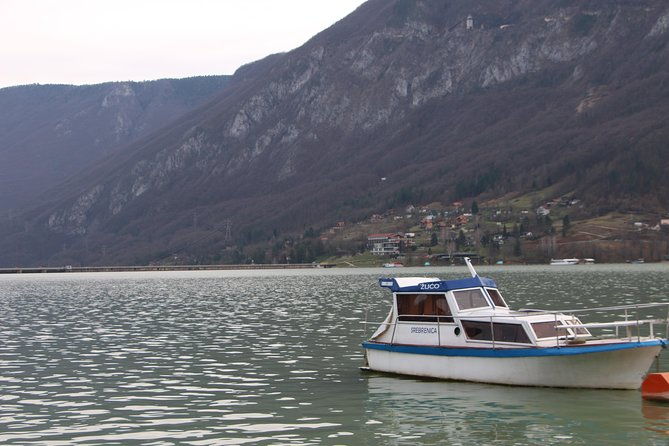 srebrenica-genocide-study-tour-day-tour-from-sarajevo