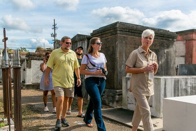 st-louis-cemetery-no-1-official-walking-tour