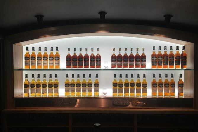 stirling-castle-loch-lomond-walk-whisky-distillery-tour-from-glasgow