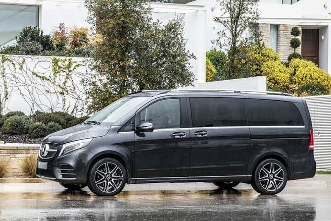 stockholm-airport-arn-arrival-private-transfer-to-stockholm-city-by-luxury-van