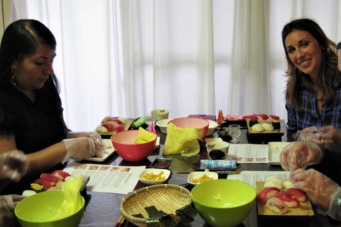 sushi-cooking-class-in-osaka