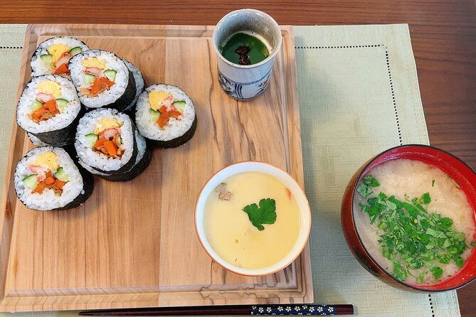 sushi-roll-and-side-dish-cooking-experience-in-tokyo