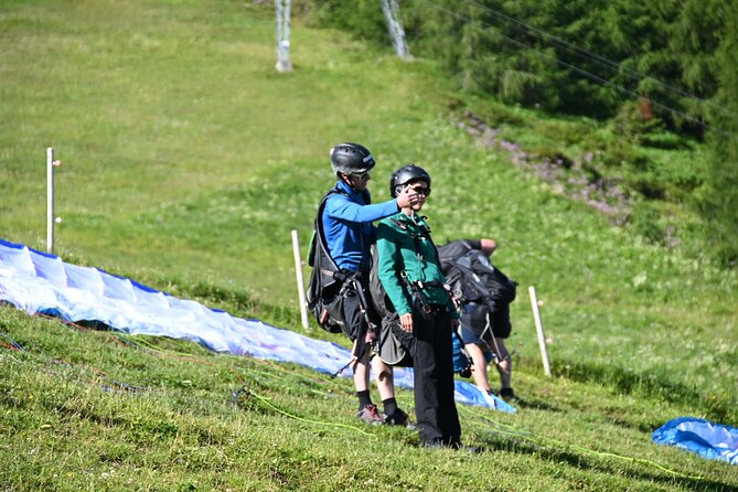 tandem-paragliding-in-the-stubai-valley-near-innsbruck